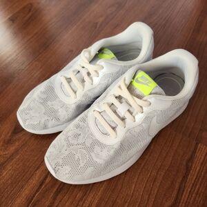 Nike Tanjun White Lace Sneakers